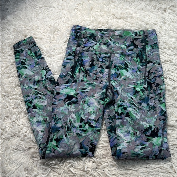 Lululemon Swift Speed High-Rise Tight 28" Rapid Flourish Multi - Picture 1 of 6